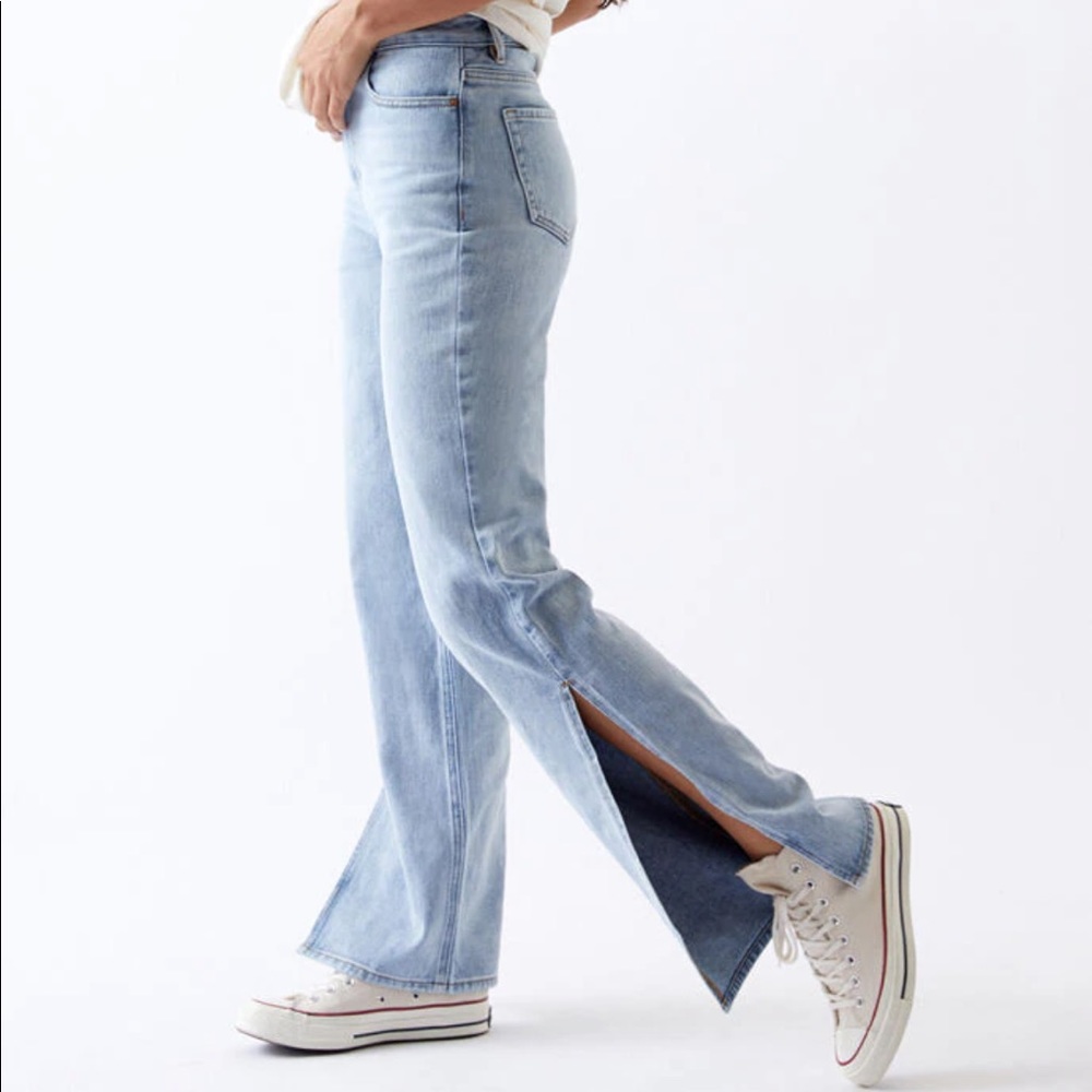 PacSun sold out side slit jeans Size 24 NWT